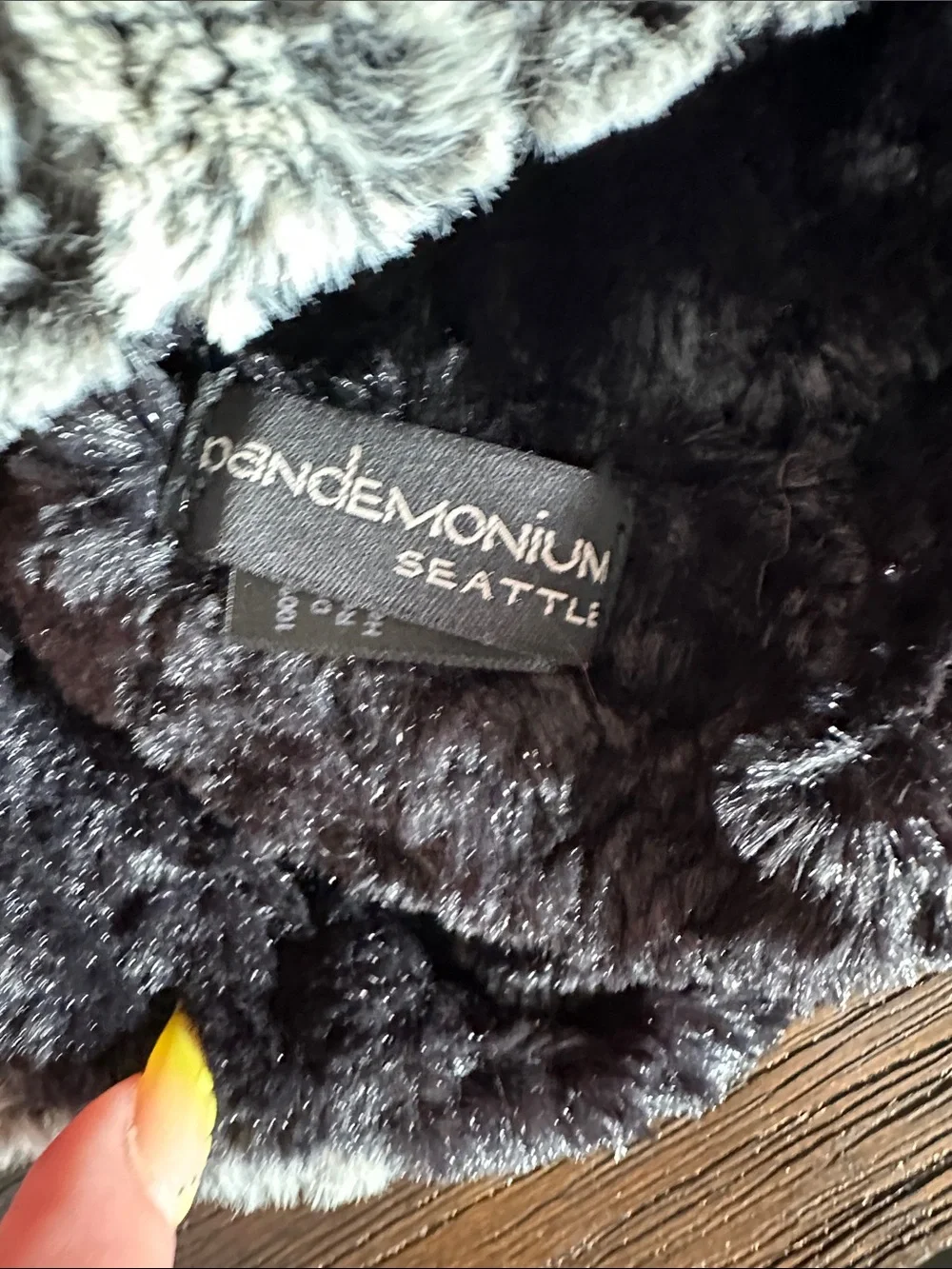Pandemonium Reversible Plush Faux Fur Beanie Hat - Heather Gray & Black